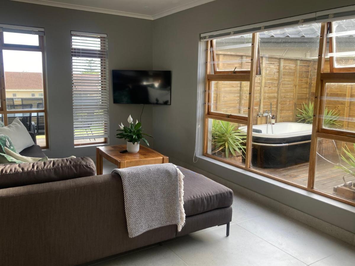 Becks At The Bay Loadshedding Free Villa Mosselbaai Buitenkant foto