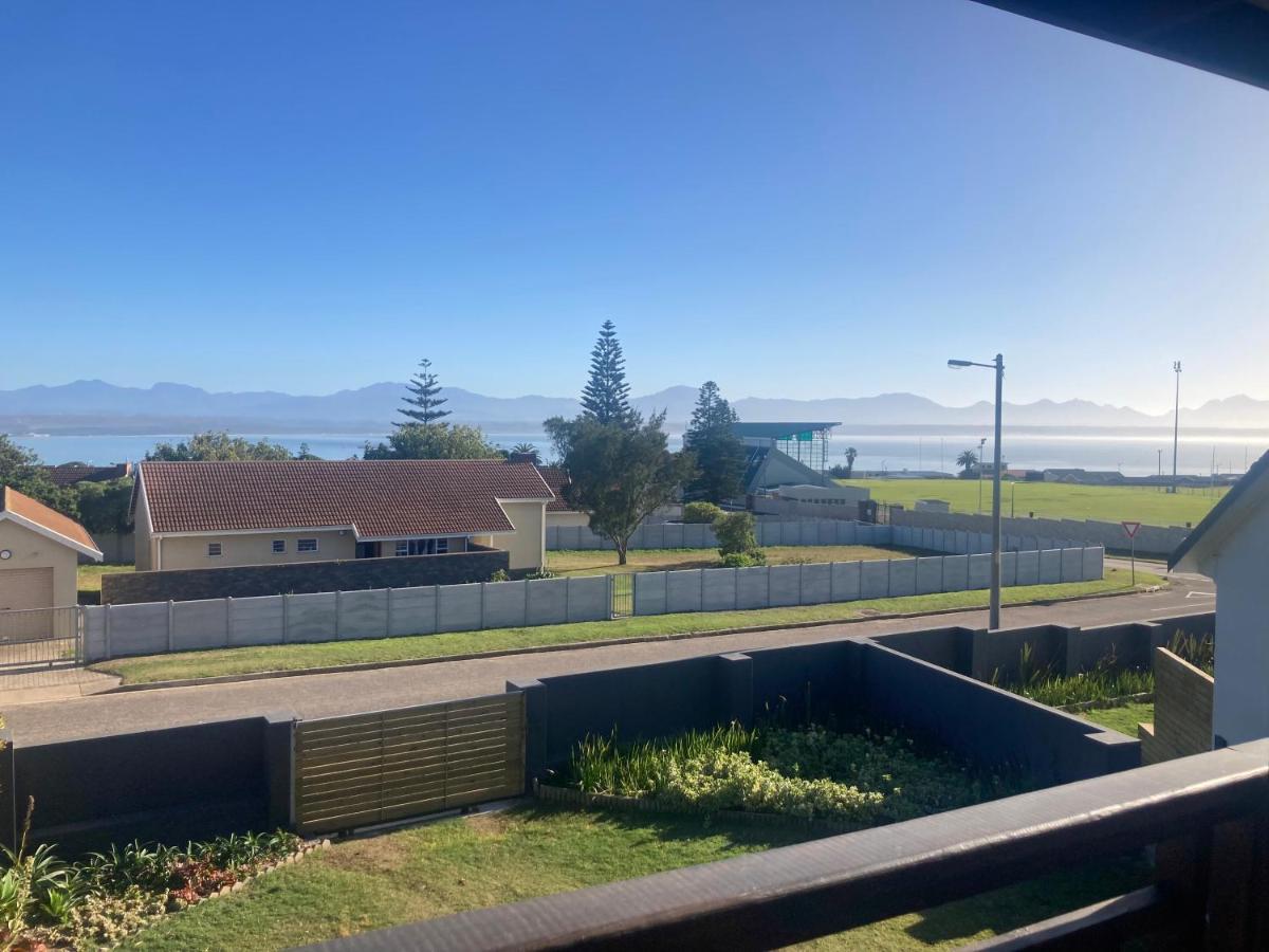 Becks At The Bay Loadshedding Free Villa Mosselbaai Buitenkant foto